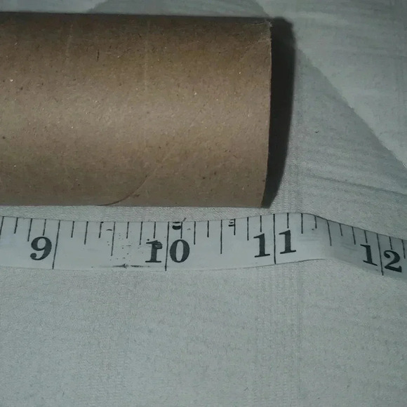 Clean 50 toilet paper rolls & 7 paper towel rolls Use for arts, crafts & etc - Picture 6 of 6